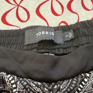 torrid Black Shorts with White Geometric Embroidery